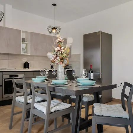 Tomicich For 6 People With Private Pool & Sea View - Only 3 Km From Villa Viskovici