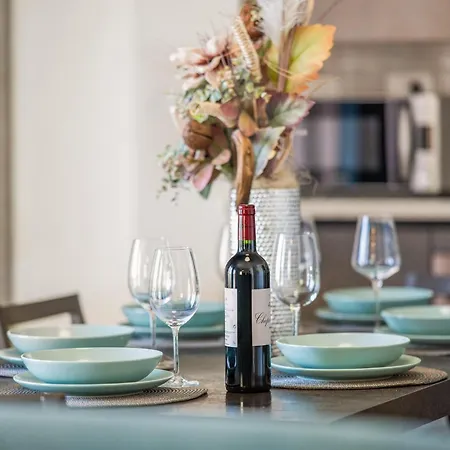 Villa Tomicich For 6 People With Private Pool & Sea View - Only 3 Km From Viskovici