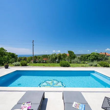Tomicich For 6 People With Private Pool & Sea View - Only 3 Km From *