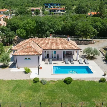 Tomicich For 6 People With Private Pool & Sea View - Only 3 Km From Villa *